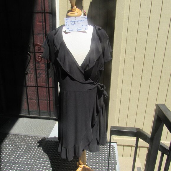 #297  NEW WOMEN'S WRAP AROUND BLACK DRESS BY TIANA  (SIZE XL) - Picture 1 of 4